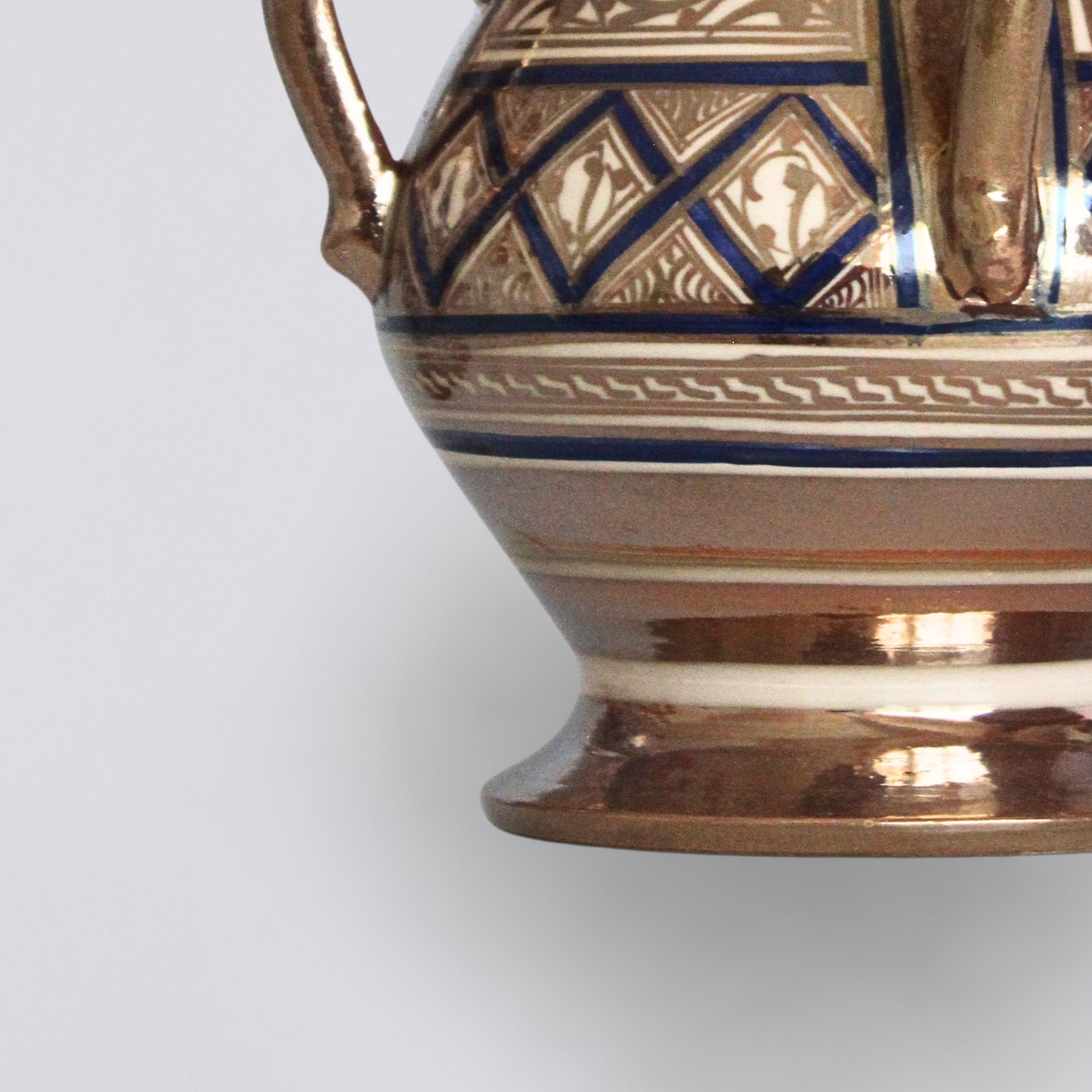 Threefold Vessel