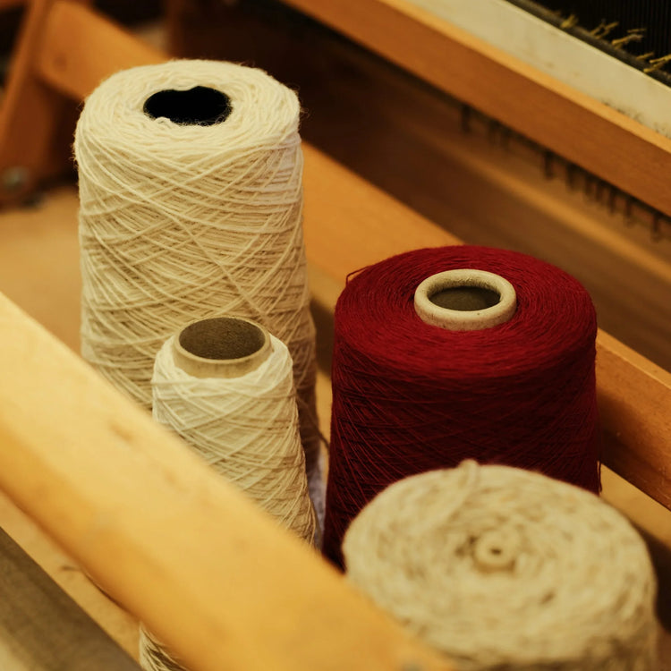 Alpaca throws handwoven from soft Peruvian fibres – warm, breathable, and perfect for mindful interiors.