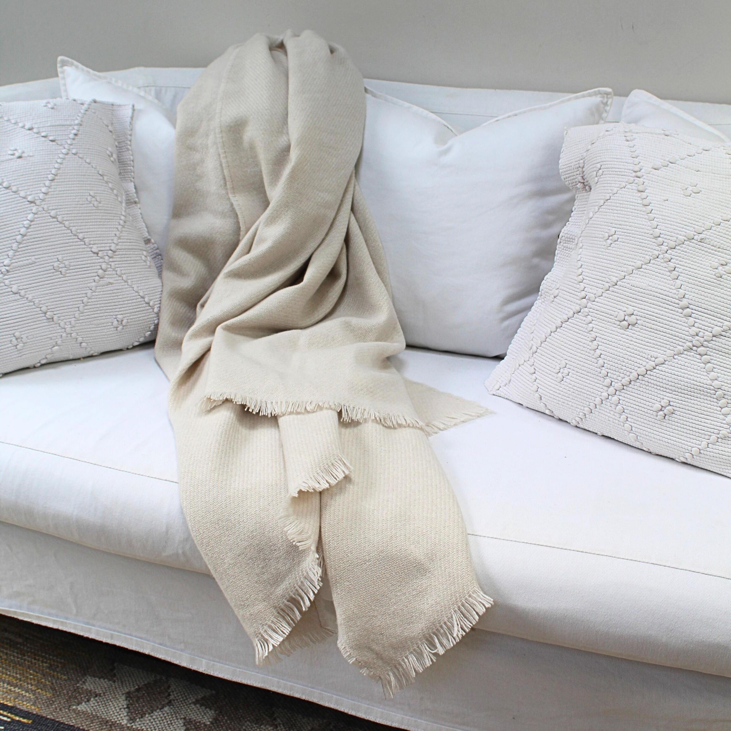 Albainn Stone Light Grey