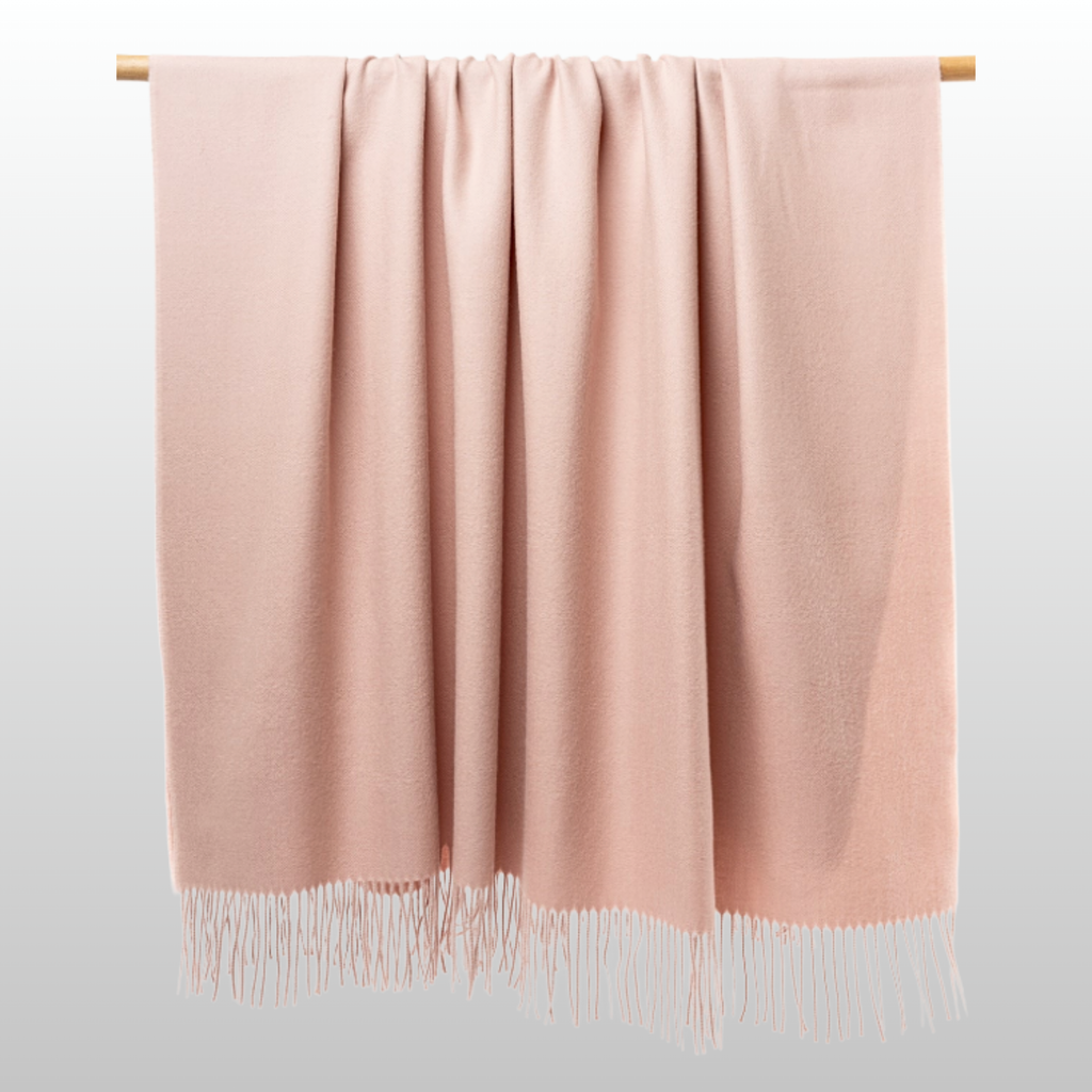 Solace Throw Baby Pink