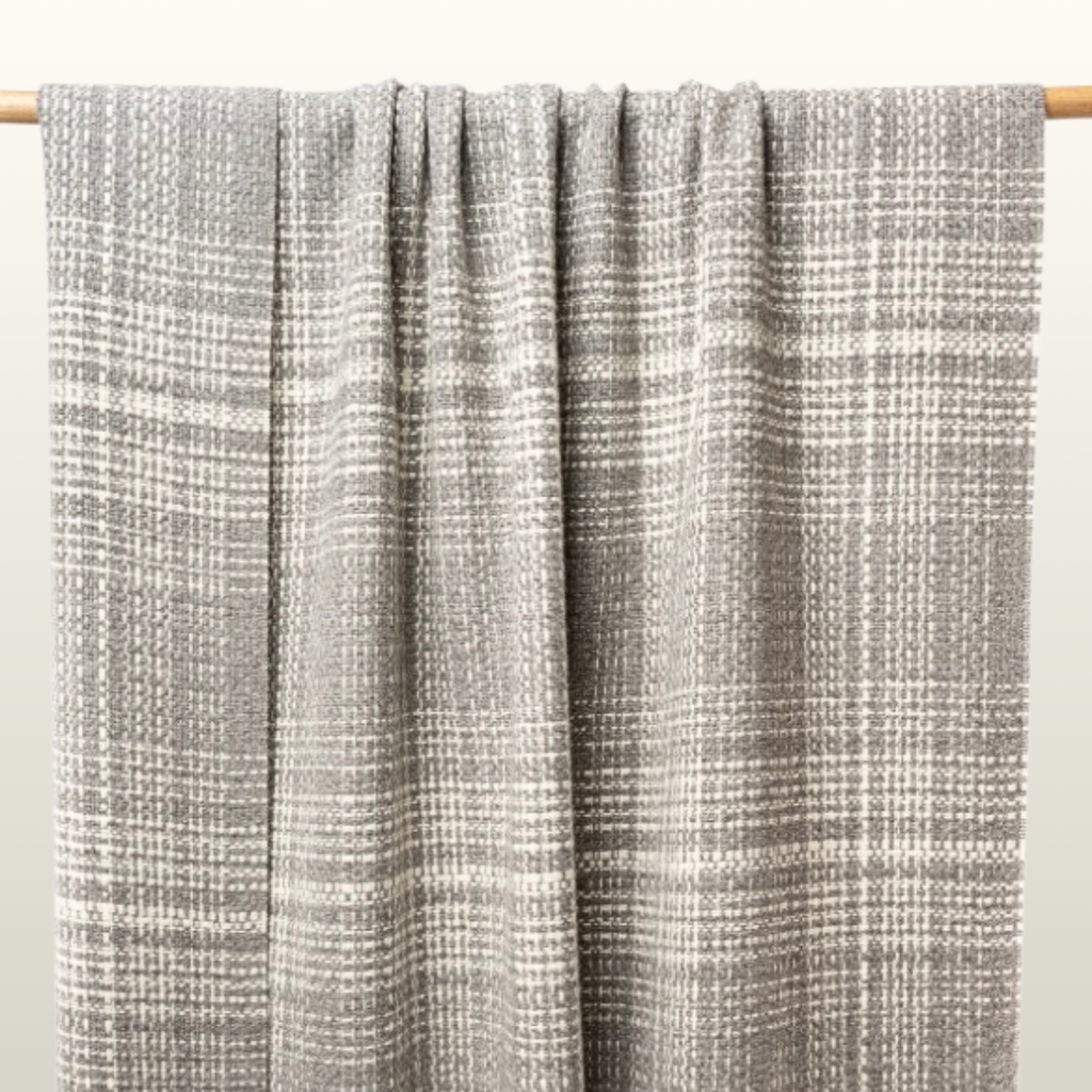 Ayni Throw Mid Grey