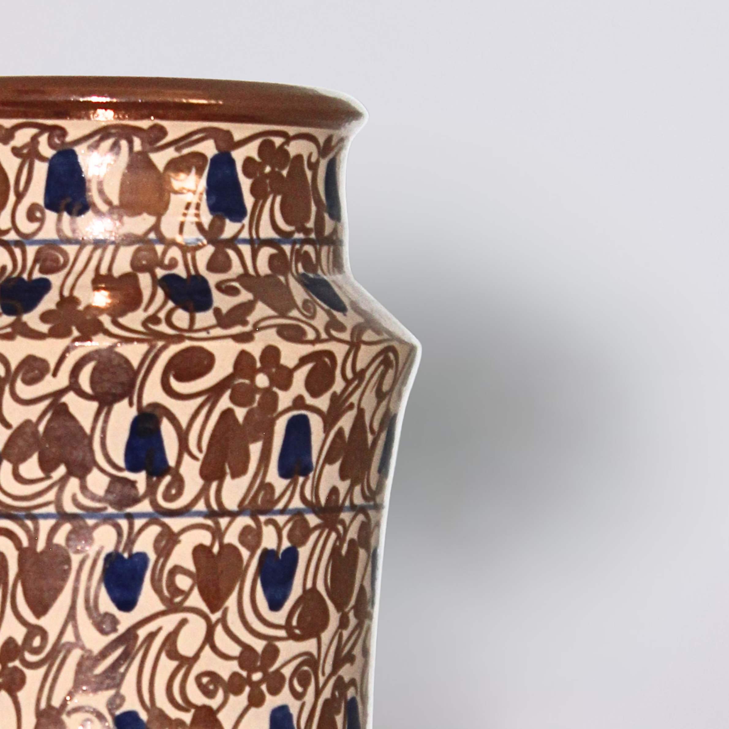 Lustre Rhythm Vase