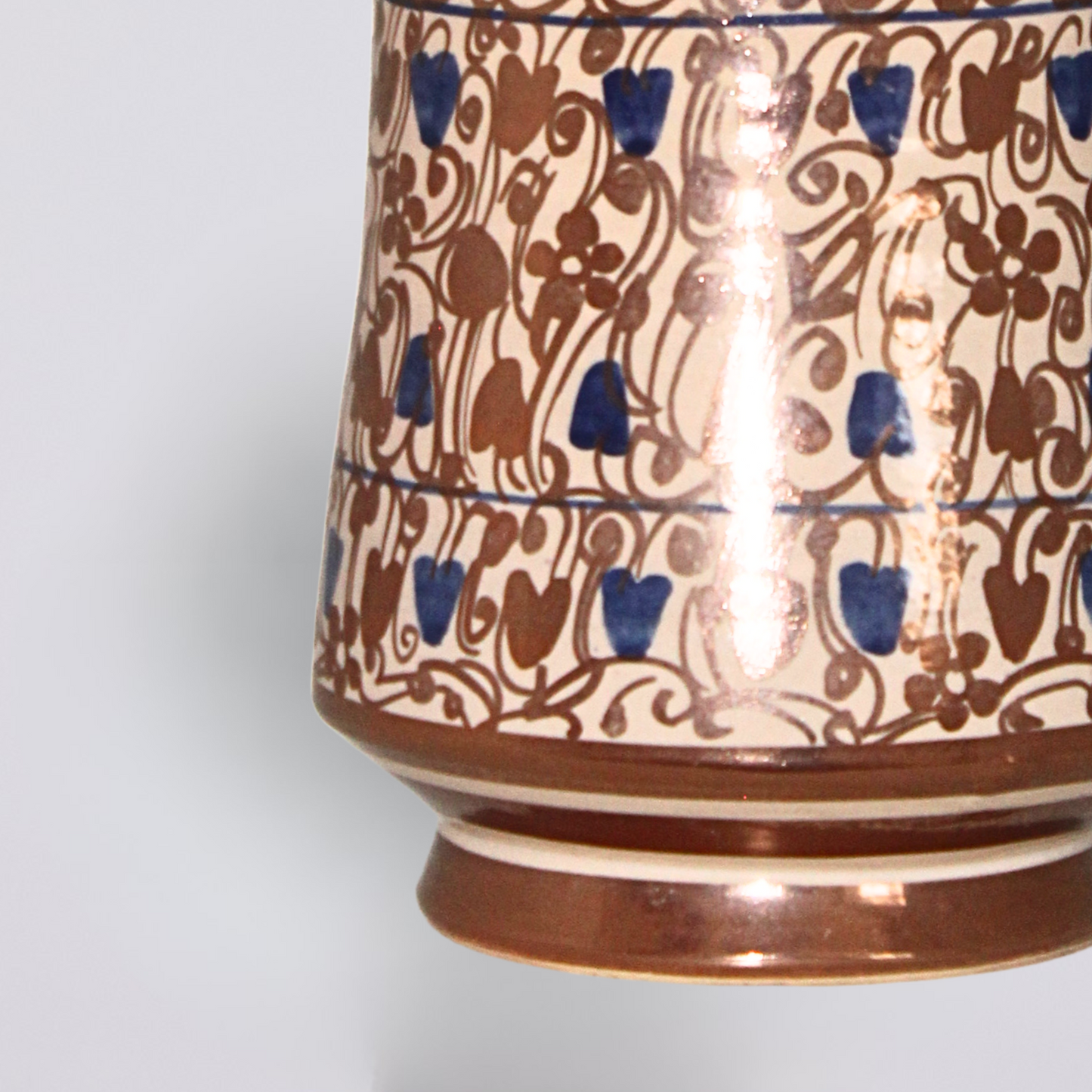 Lustre Rhythm Vase