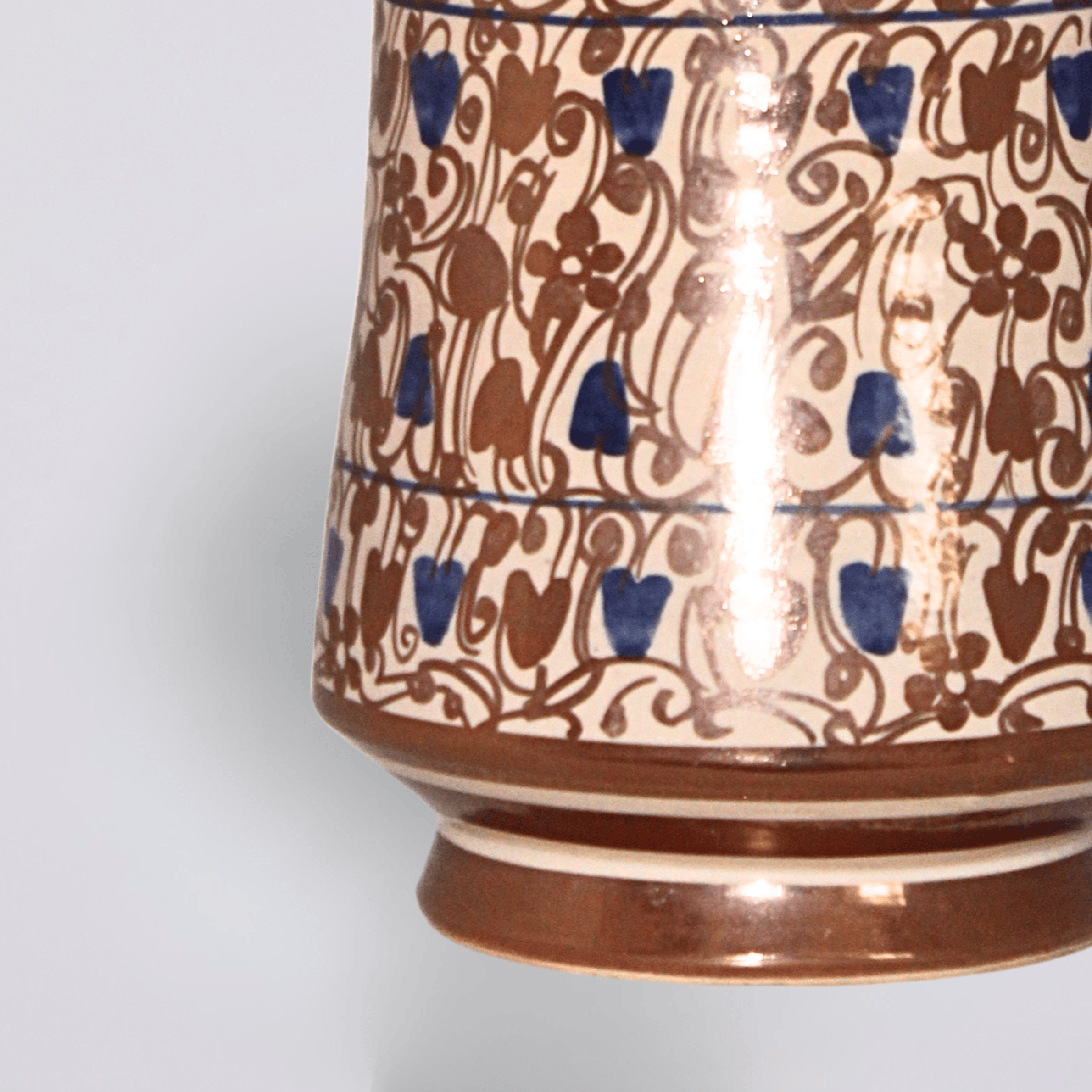 Lustre Rhythm Vase