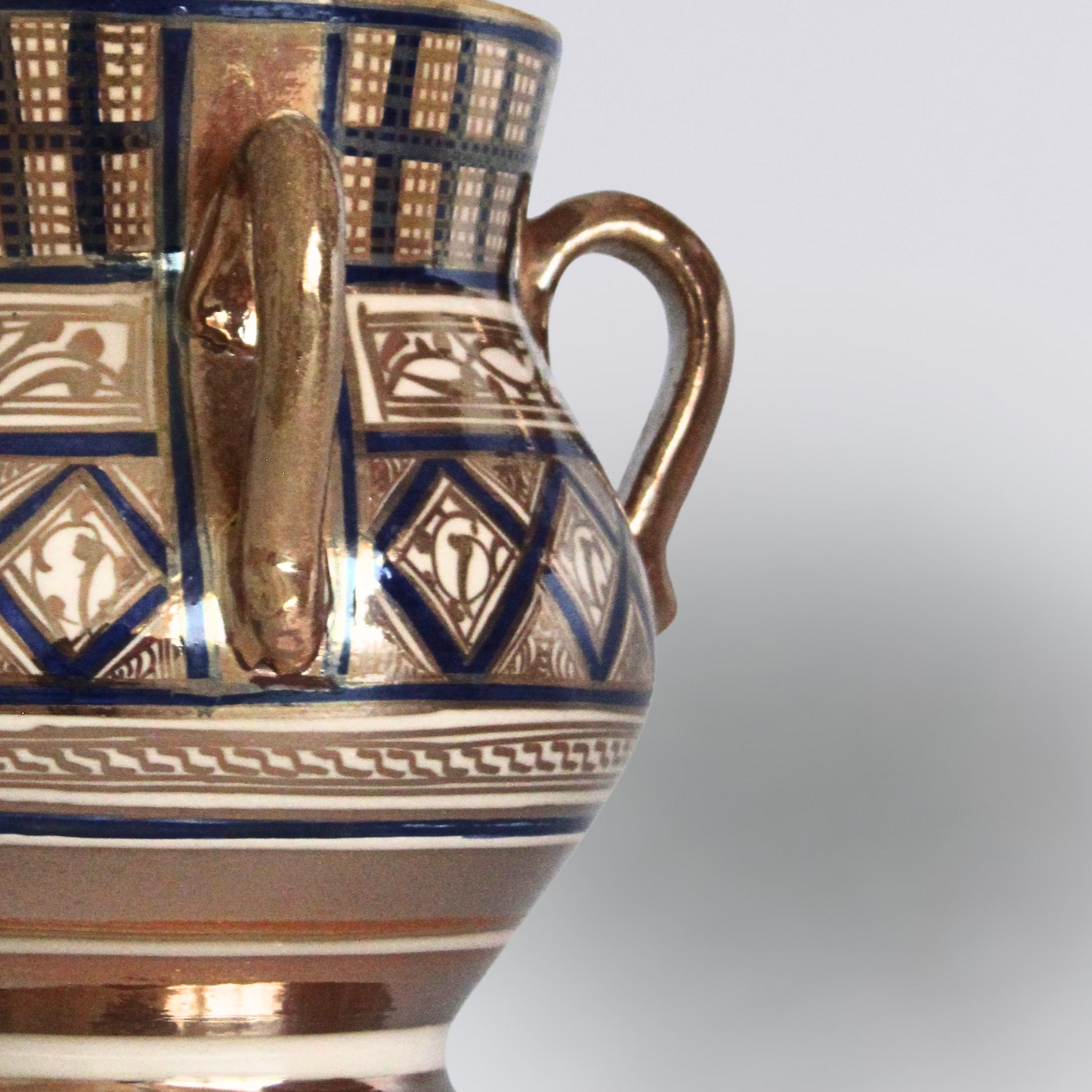 Threefold Vessel