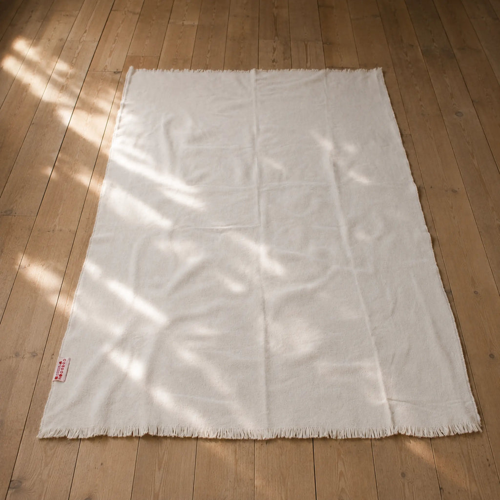 Albainn Throw • Stone
