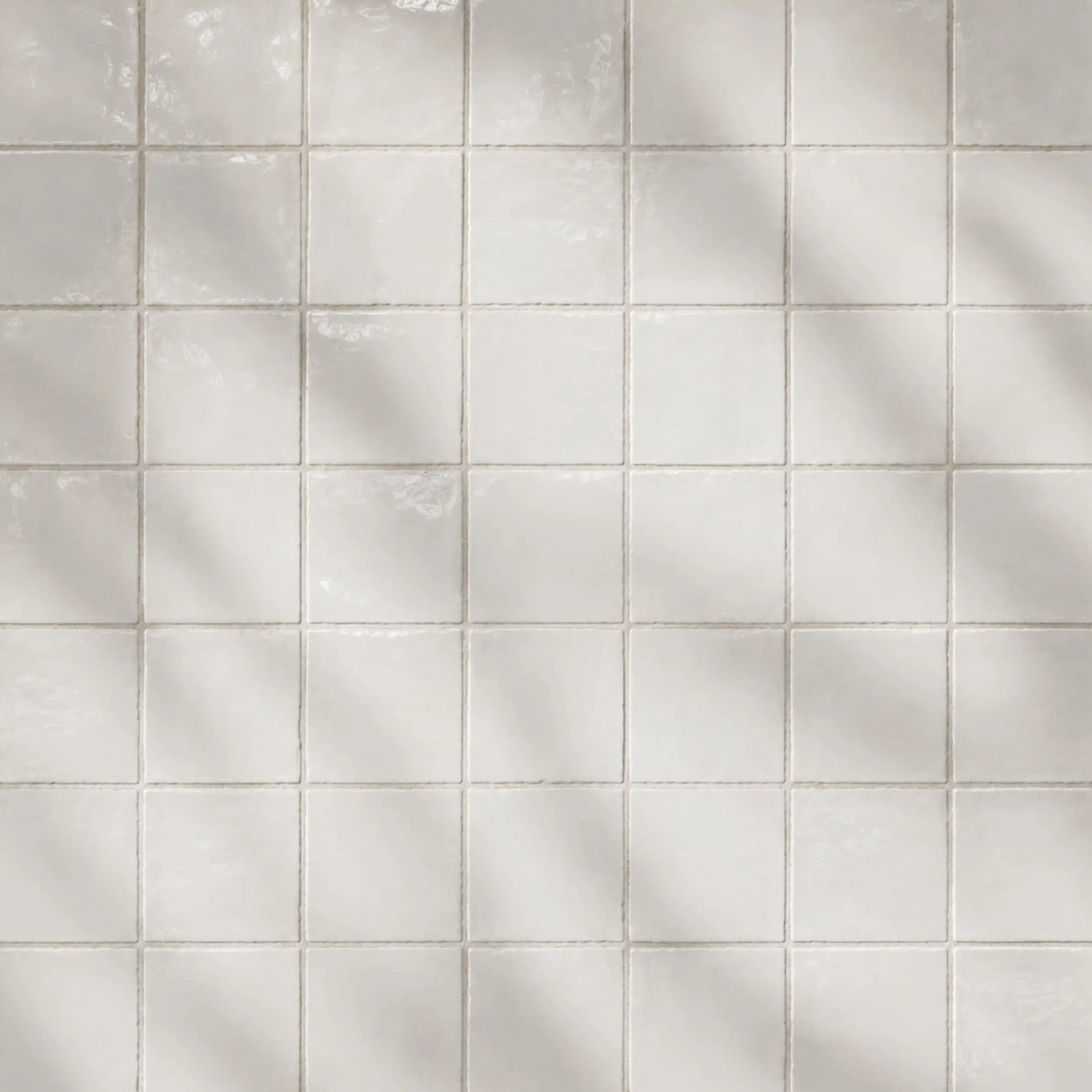 Bright White • Gloss Terracotta Tile