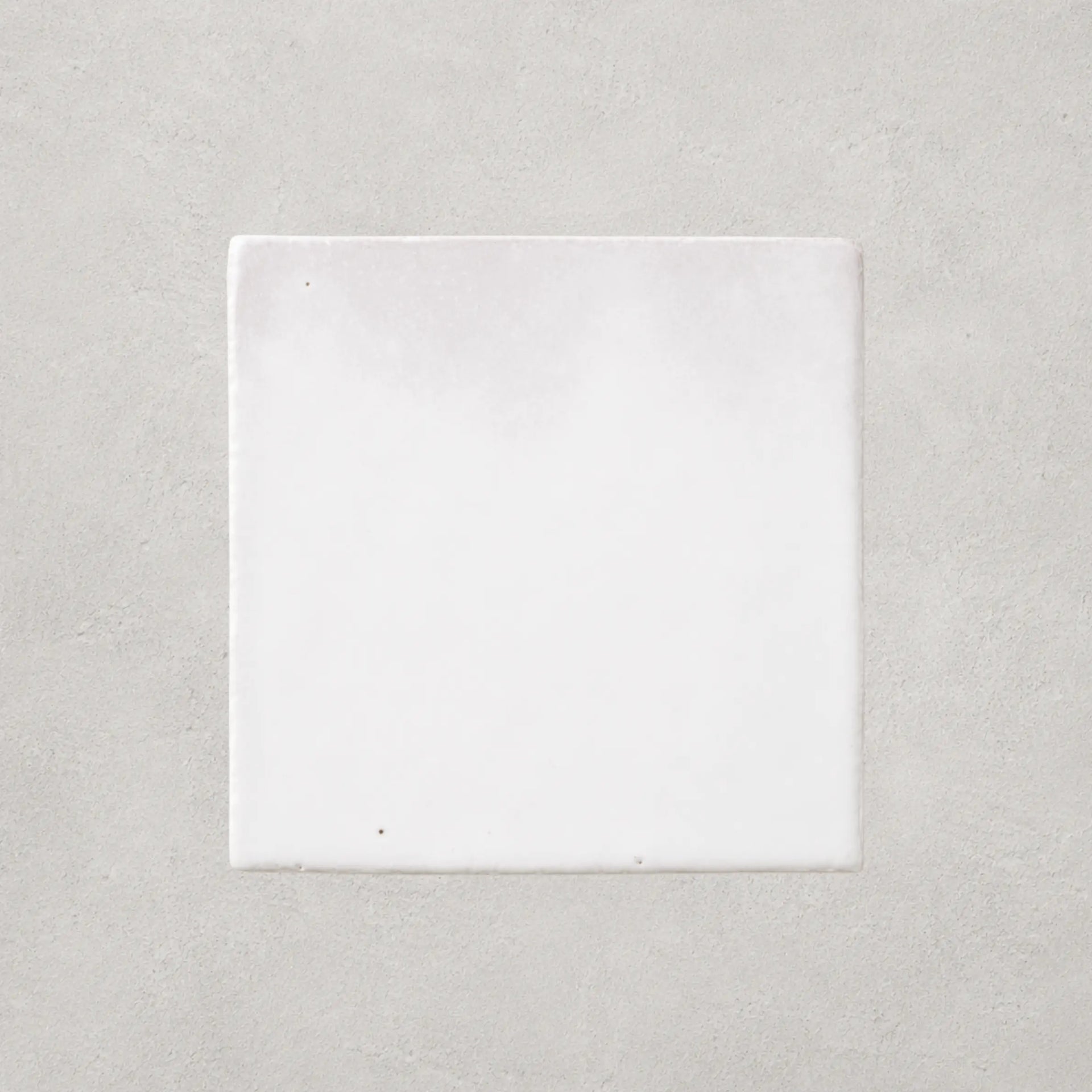 Bright White • Gloss Terracotta Tile