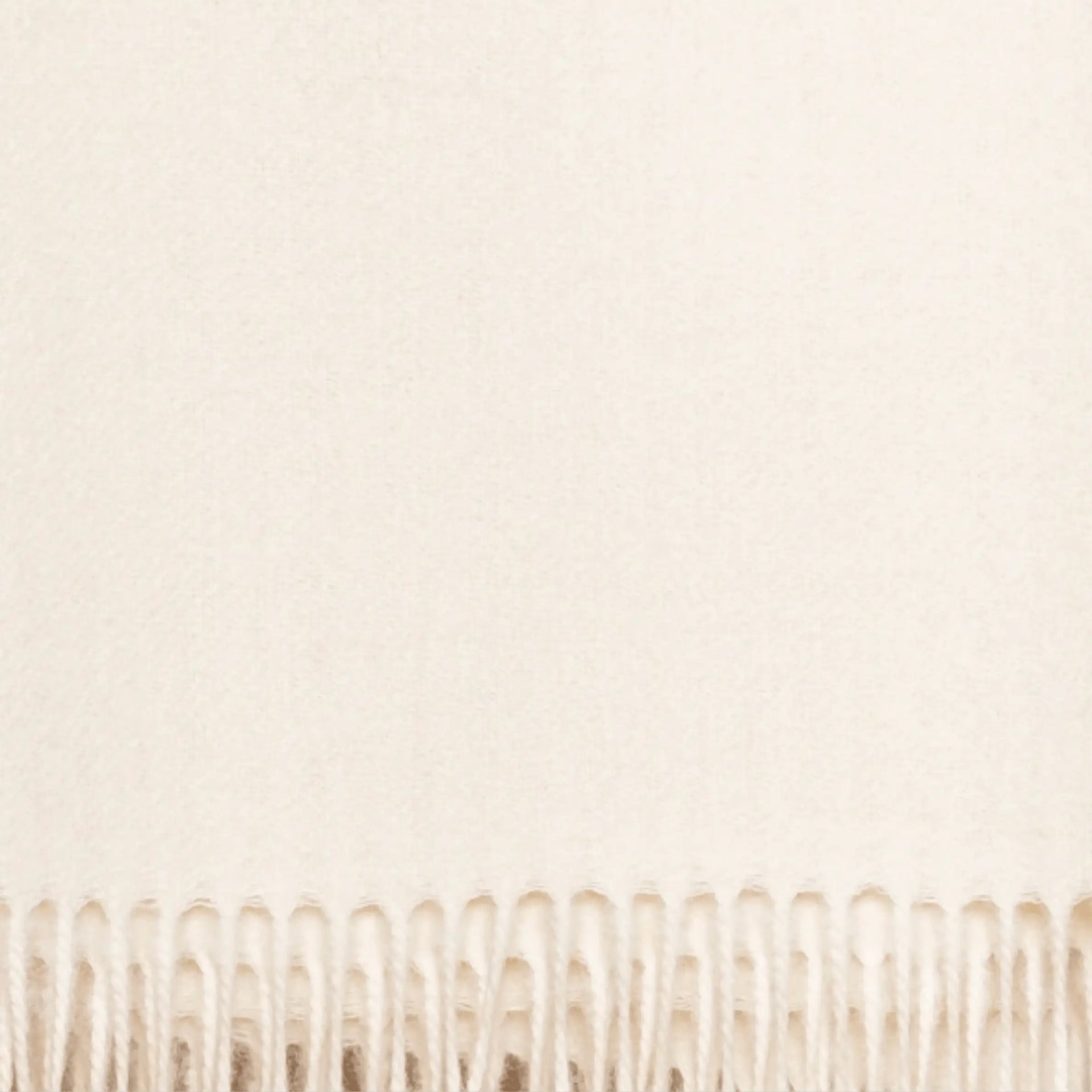 Classic Undyed Throw • Porcelain