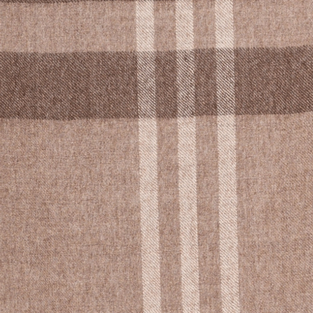 plaid throw blanket  in chocolate colour and 100% alpaca