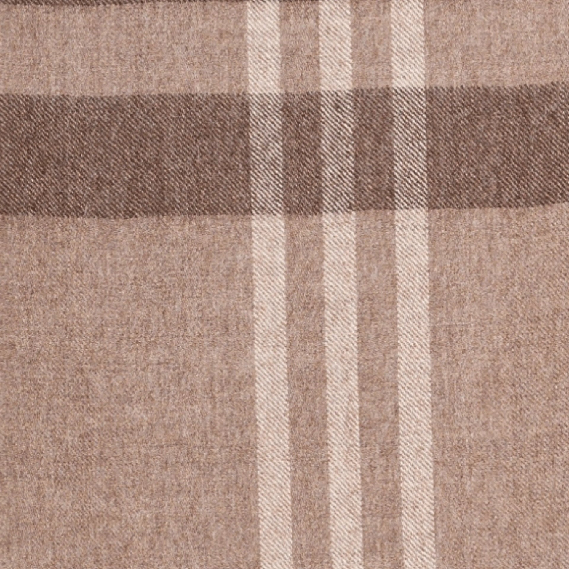 plaid throw blanket  in chocolate colour and 100% alpaca