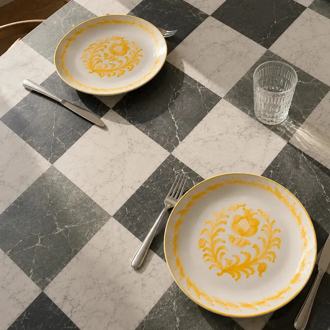 My Store Saffron Pomegranate Plate (22cm)