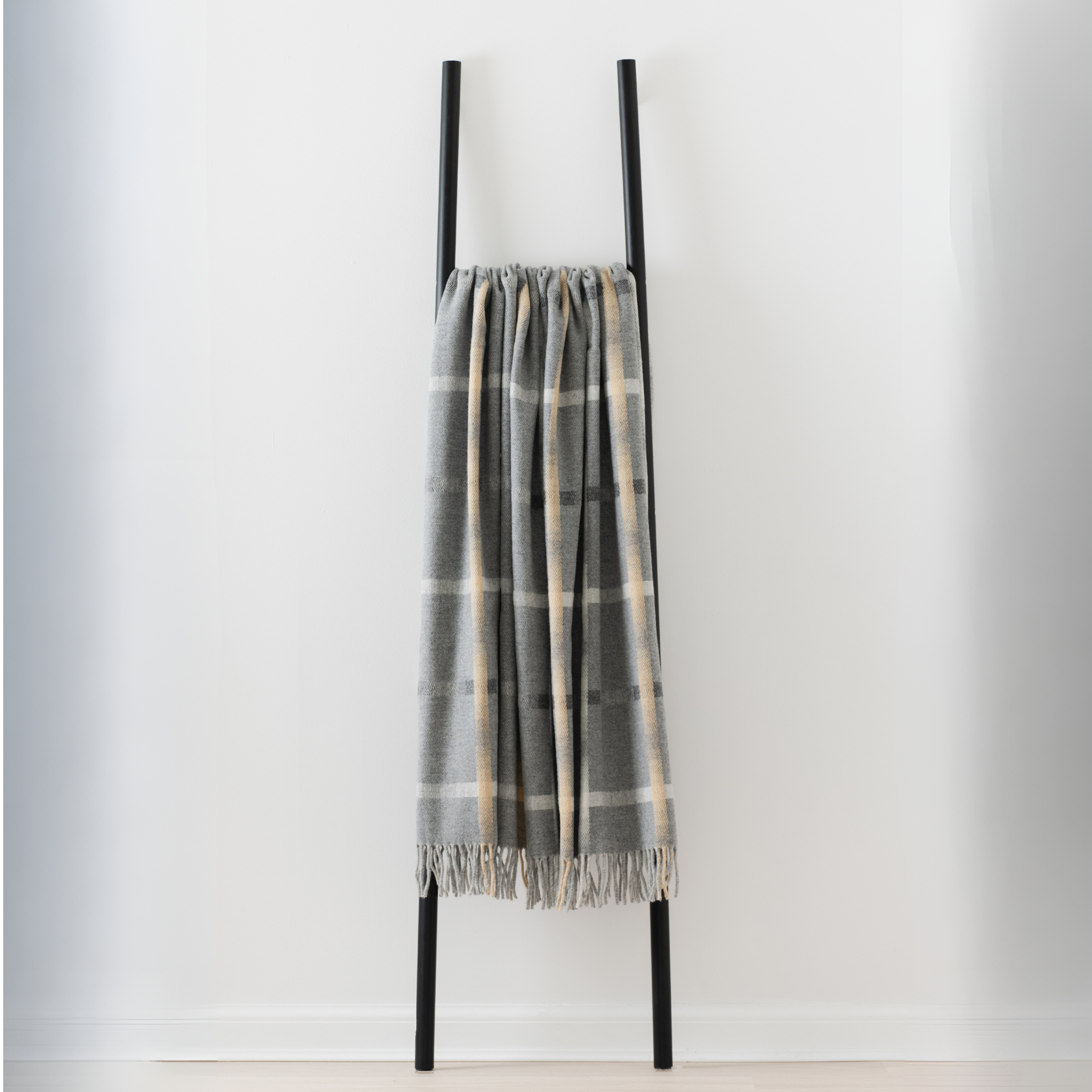 Open Grid Monochrome Grey