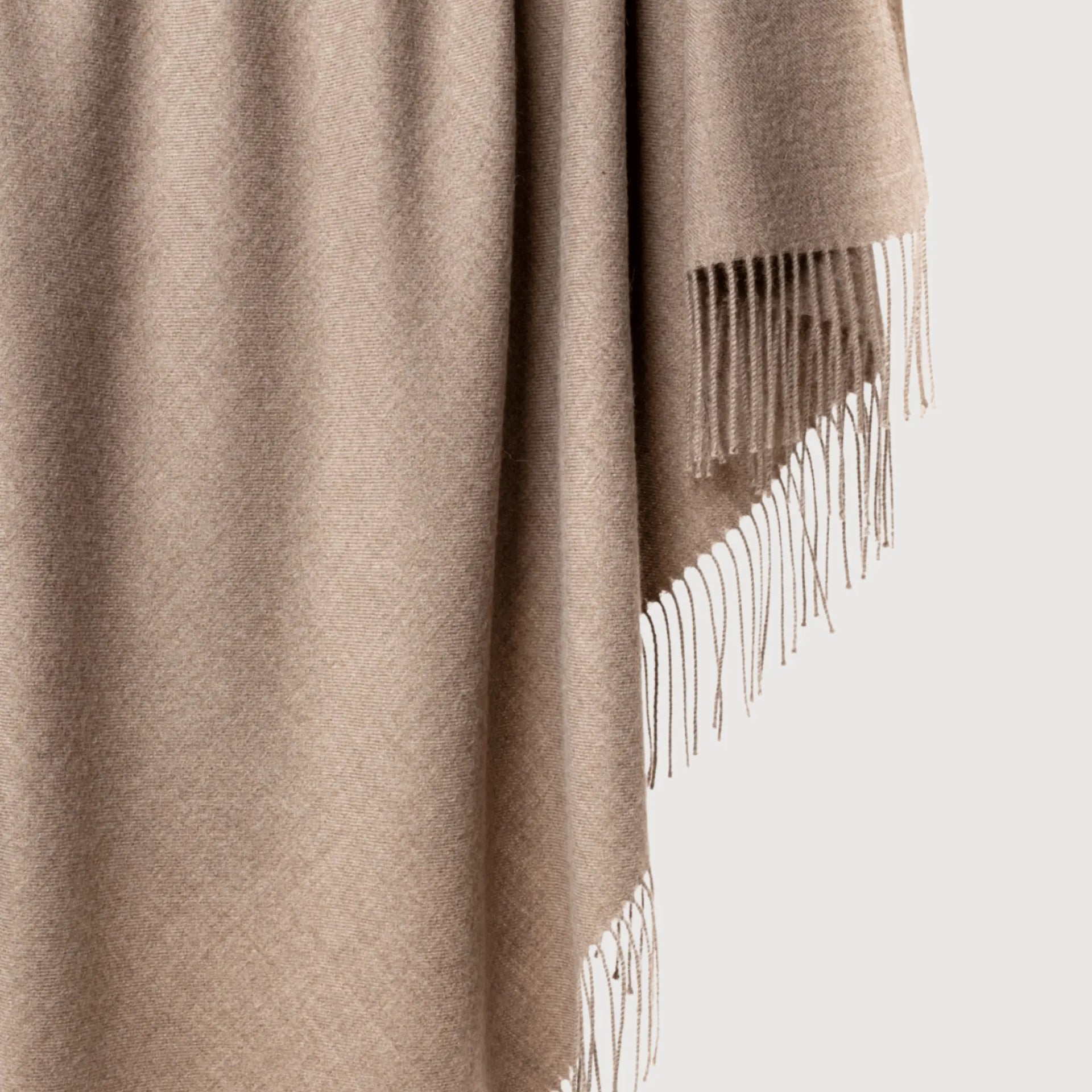 Solace Throw • Walnut Brown